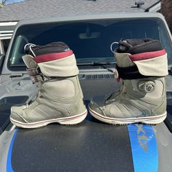 Vans Snowboard Boots - Woman’s