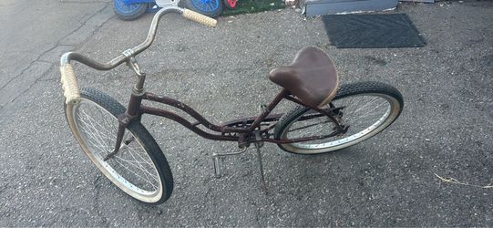 Vintage Cruiser Bicycle