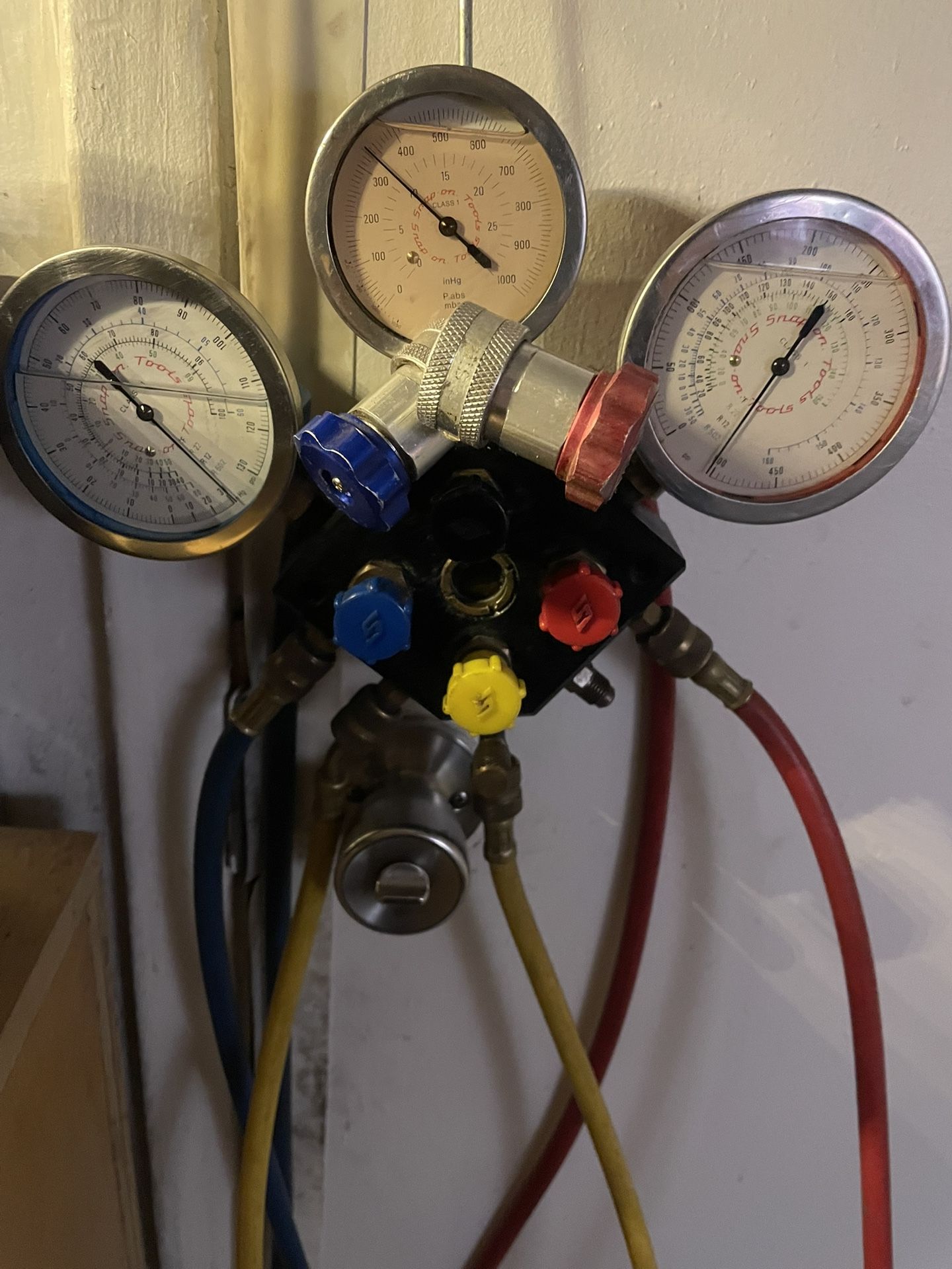 Snap -on a/c Manifold Set $50