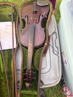 Antique Nicolaus Amatus violin