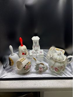 Decorative porcelain glass articles