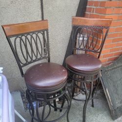 Metal swivel bar Stool chairs.