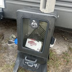 Pit boss Smoker 
