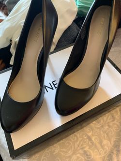 ***NINE WEST siZe 8 1/2 black platform NEW NEW ***