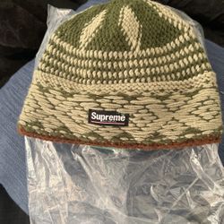 Supreme hat