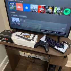TV Vizio 32” Xbox One , Pc Dell Monitor 22” Sound JBL Chair And Table 