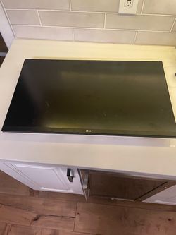 LG Flat Screen TV Monitor