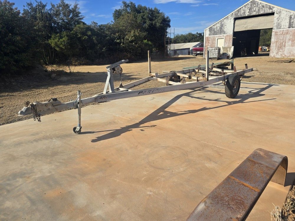 25 FT Pacific Boat Trailer