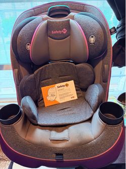 Free Car Seat (On Hold)