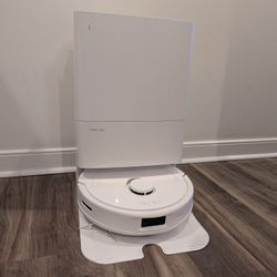 Roborock Q Revo Self-Cleaning Robot Vacuum & Mop + Dock (White) - Fully Cleaned