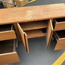 Desk With Filing Cabinet 