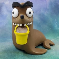 Funko Mystery Mini Gerald w/ Yellow Bucket Finding Dory Sea Lion Loose