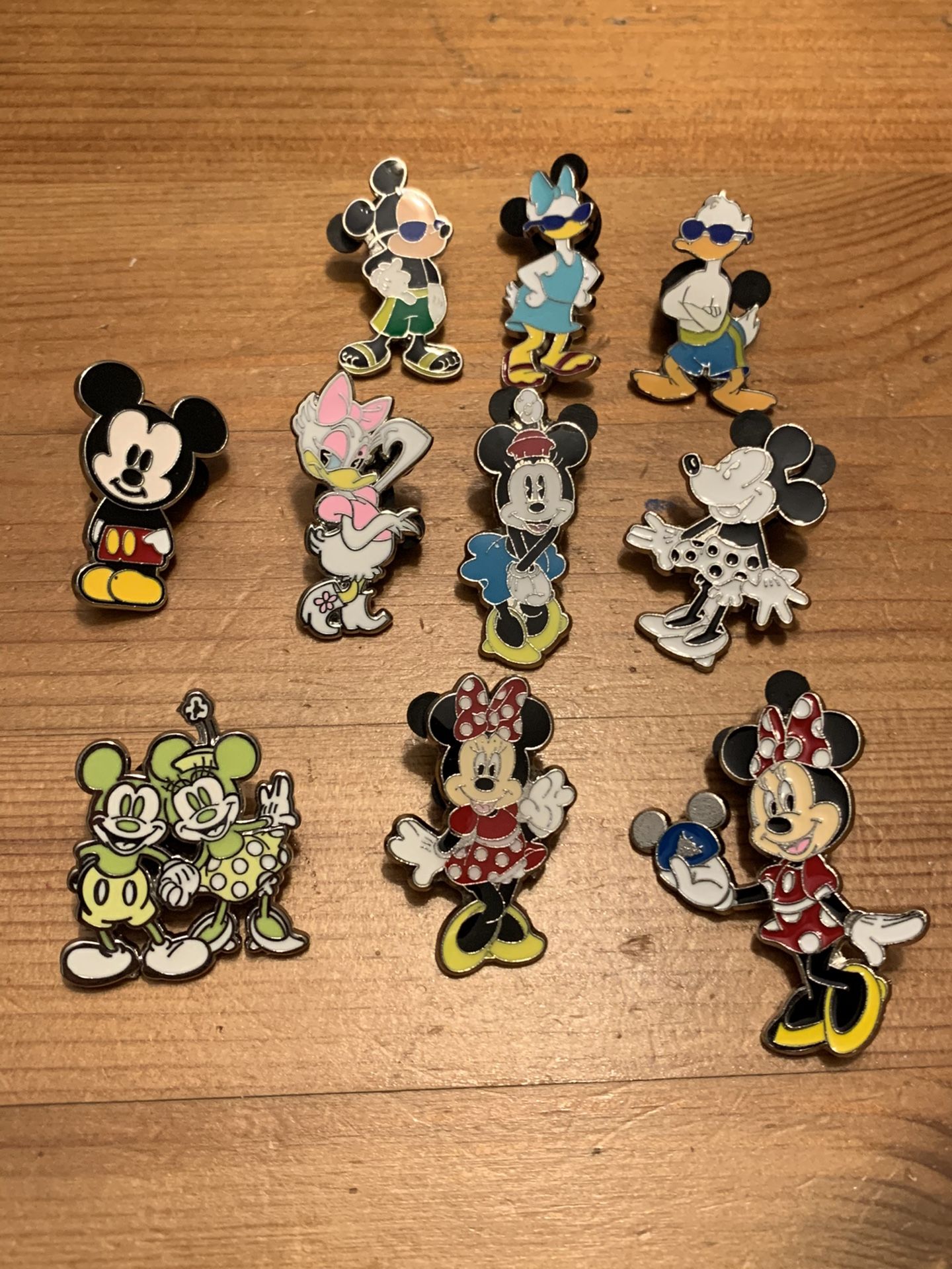 Disney Trading Pins- Mickey and Friends