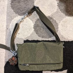 Convertible Crossbody/ Waist Bag