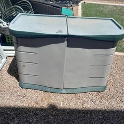 Rubbermaid Storage Tool Chest Shed 55x27x35 