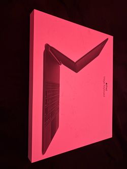 APPLE KEYBOARD AND PEN