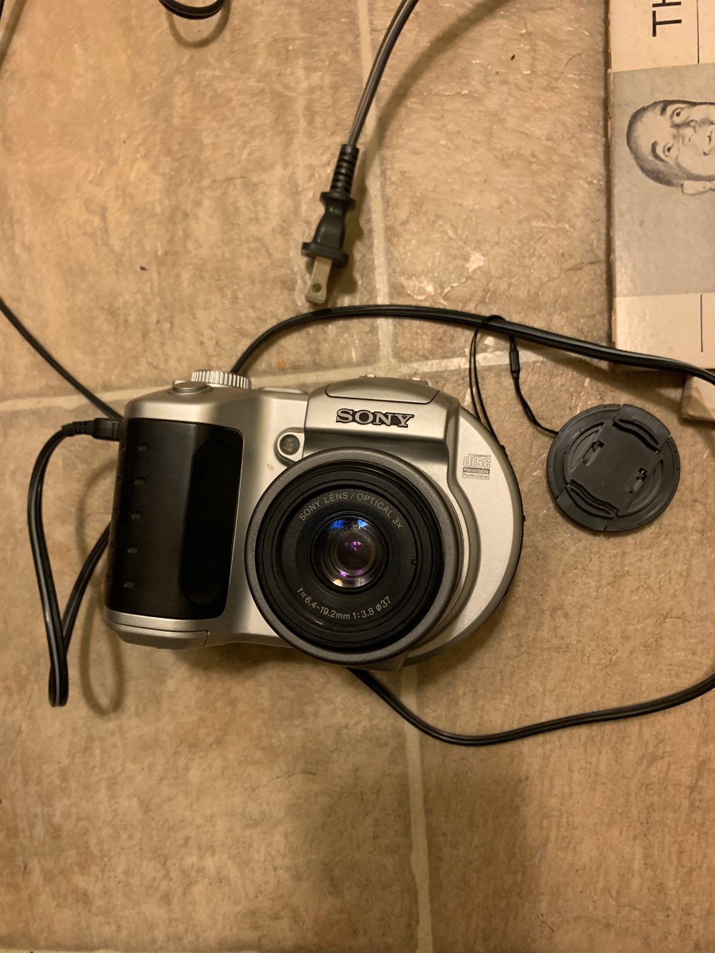 SONY DIGITAL CAMERA