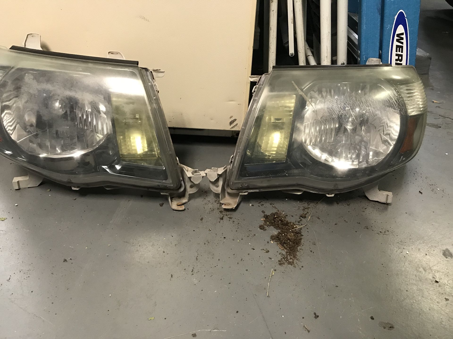 Tacoma headlights