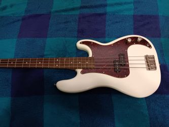 Squier 60's bass