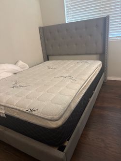 Gray full size bed
