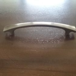 Curved Handle Pulls In Satin Nickel