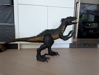 Extra Large  Mattel Jurassic World Super Colossal Indoraptor figure