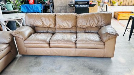 Leather sofa set