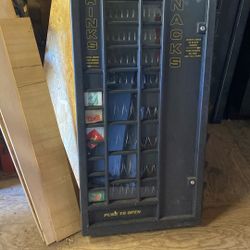 Wall Mounted 9 Section Vending