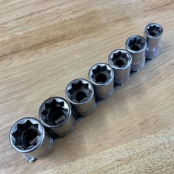 SNAP-ON TOOLS 7 PIECE 1/2 DRIVE SAE 8 POINT DOUBLE SQUARE SOCKET SET  3/8-3/4
