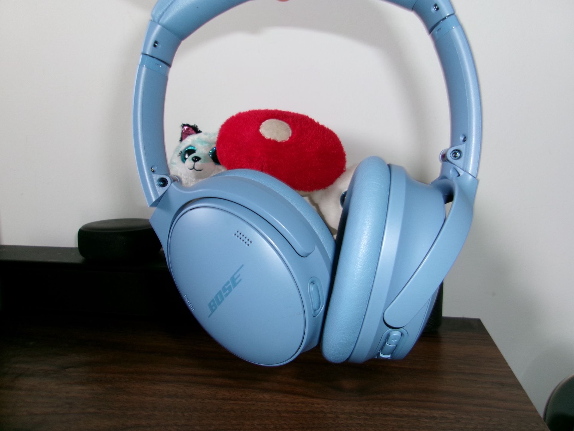 Bose QuietComfort Wireless Headphones – Blue Dusk – Great