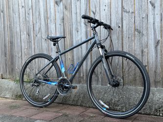Novara Forza Hybrid / Dual-Sport Bike (Medium / Hydraulic Disc Brakes