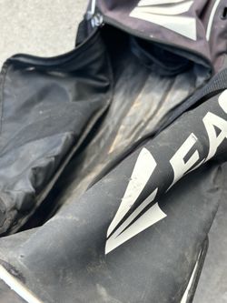 Easton Baseball/softball Bag With Wherls $15