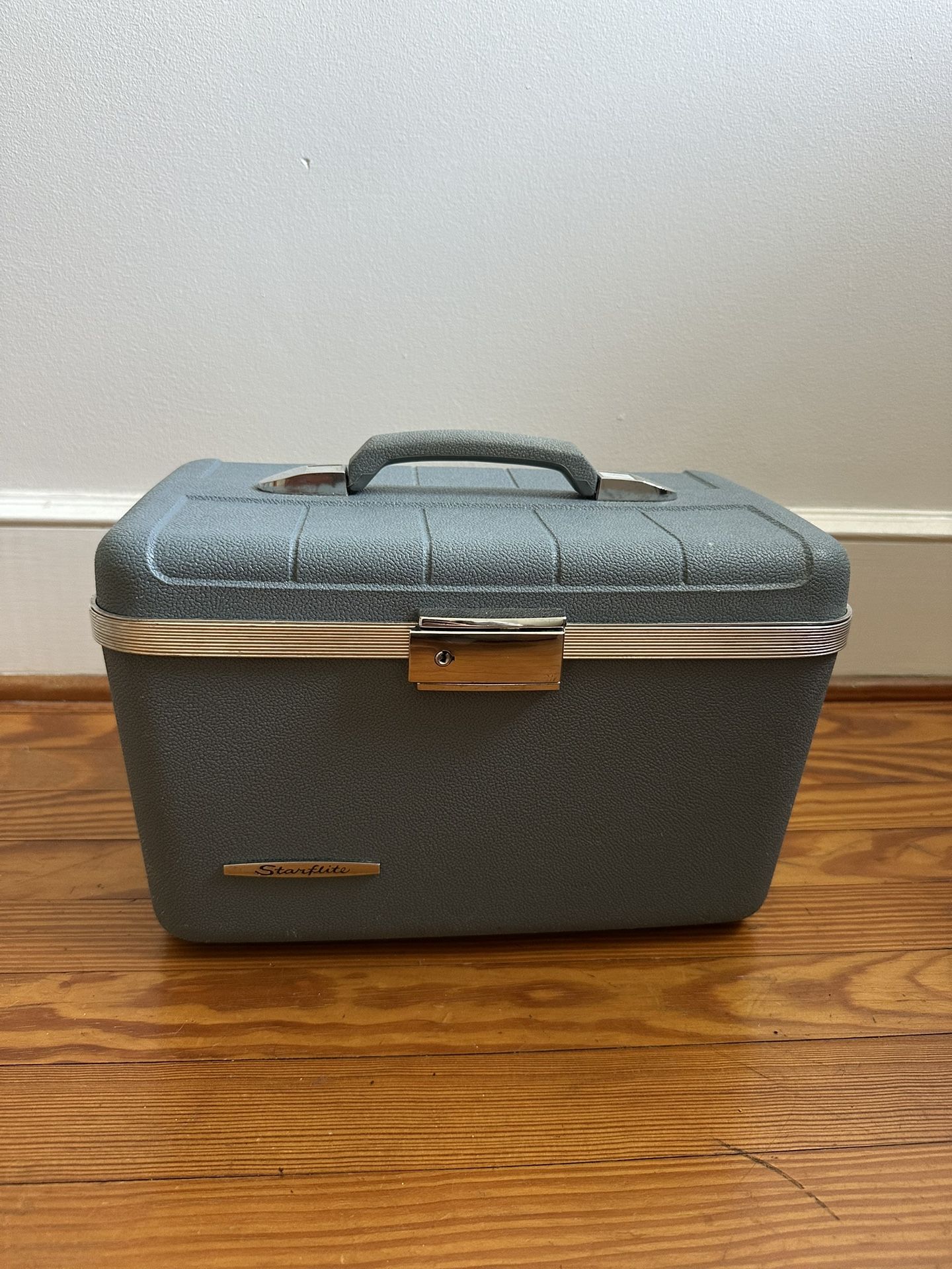 Vintage Starflite Train Case