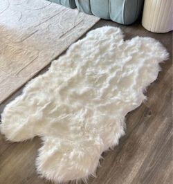 Faux fur rug