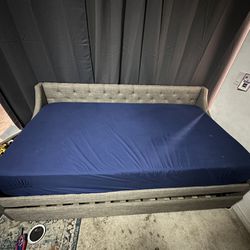 Twin Day Bed With Trundle 