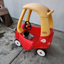 Little Tikes Cozy Coupe Ride on Toy for Toddlers and Kids