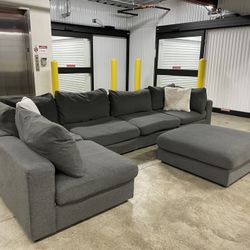 *Free Delivery*🚚 Modular 6 Piece Dark Gray Sectional W/Ottoman!