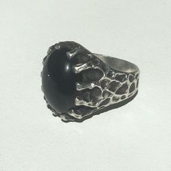 Vintage Artisan Sterling Silver And Onyx Ring