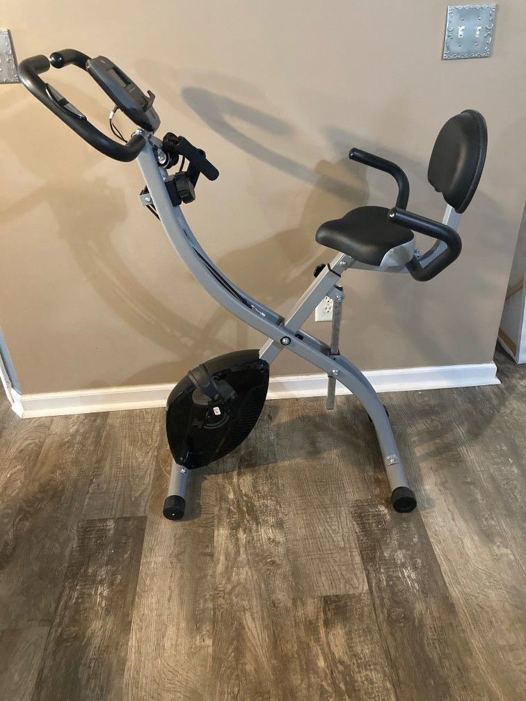 🚲 Stationary Exercise Bike w/ Resistance Bands – $40