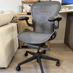 Herman Miller Arron Remastered Size B Fully Loaded w/ posture fit fully adjustable arm