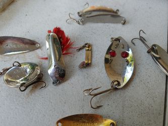 Vintage spoon fishing lures for Sale in Brunswick, OH - OfferUp