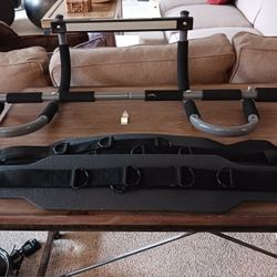 Workout Accessories - Bench Pads, Doorway Pull-Up Bar, etc. Asking for $60 or Best Offer.👈🤠