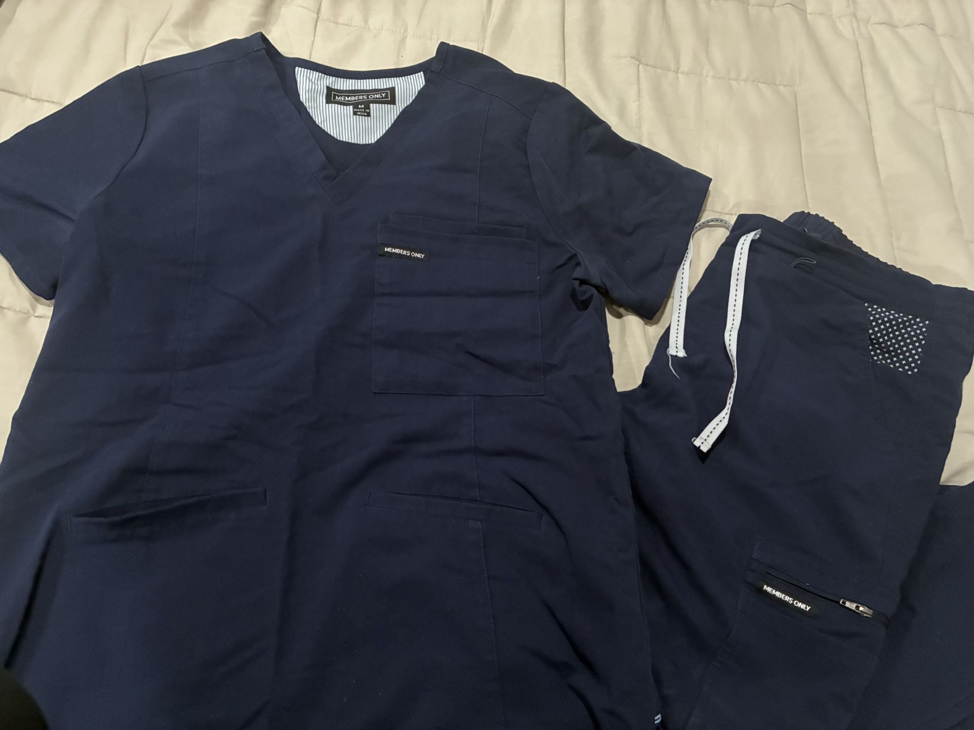 Members Only scrubs, size M