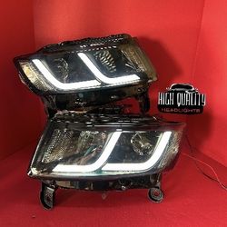 Jeep Grand Cherokee 2014. 2016 Headlights.