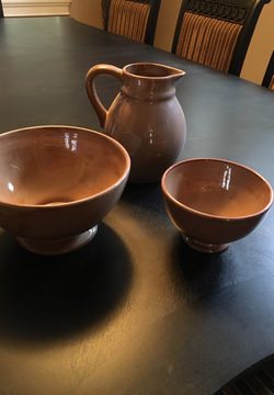 Brown glass bowl and pitcher set