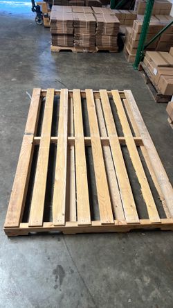 40 x 72 pallet for free