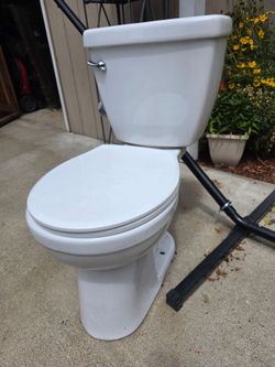 Toilet for sale