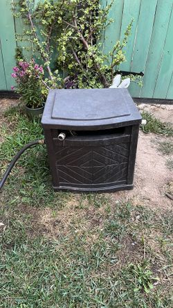 Suncast Hose Box And hose