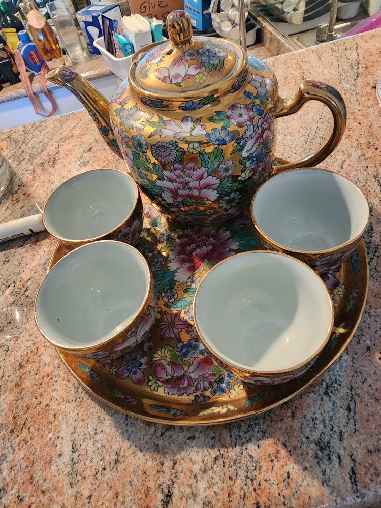 Beautiful China tea set
