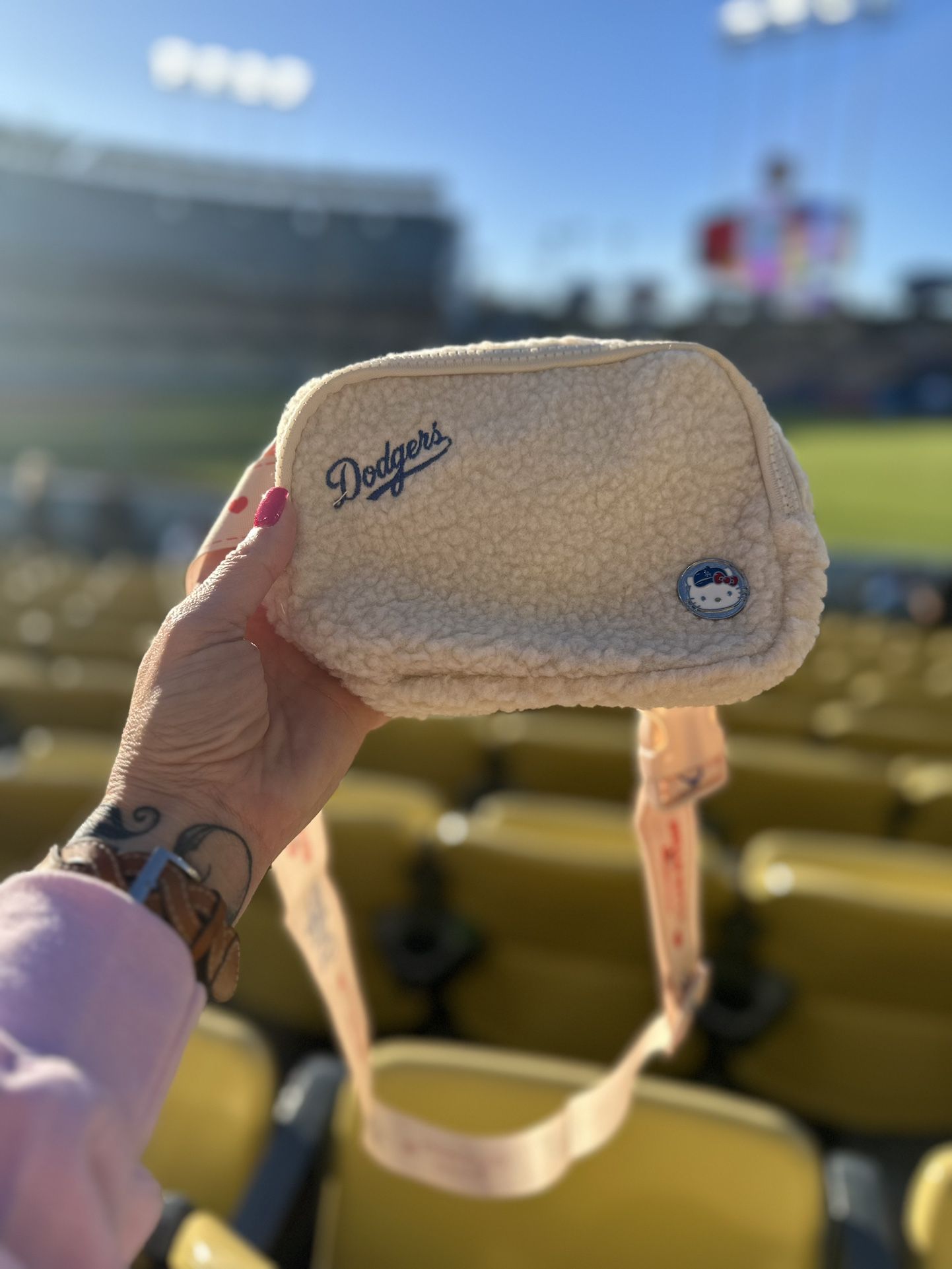 Hello Kitty LA Dodgers Crossbody Bag/purse 